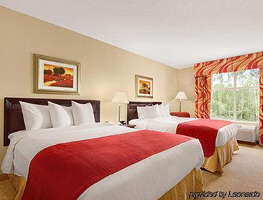Fairfield & By Marriott Suffolk Hotel Chesapeake