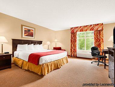 Hotel Fairfield & By Marriott Suffolk 3*