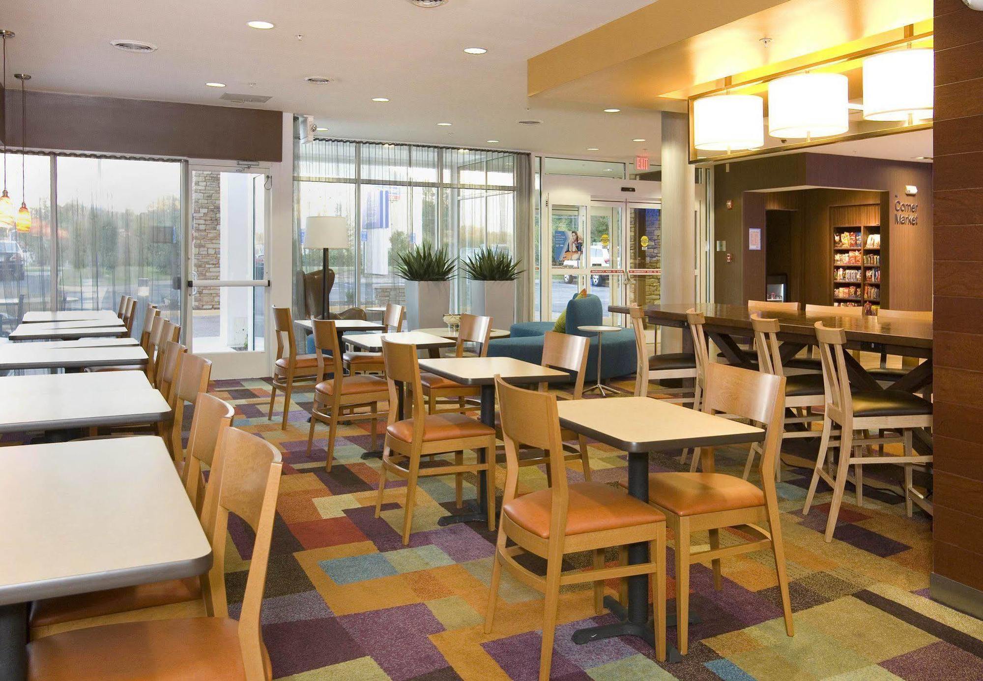 Fairfield & By Marriott Suffolk Hotel 3*