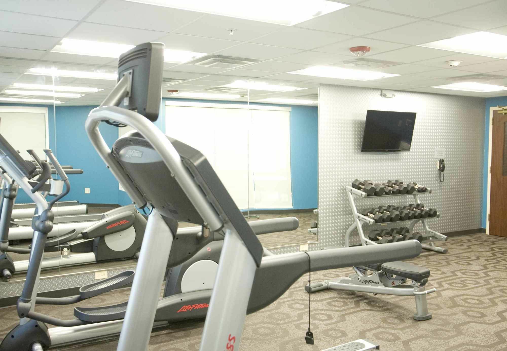 Hotel Fairfield & By Marriott Suffolk 3*